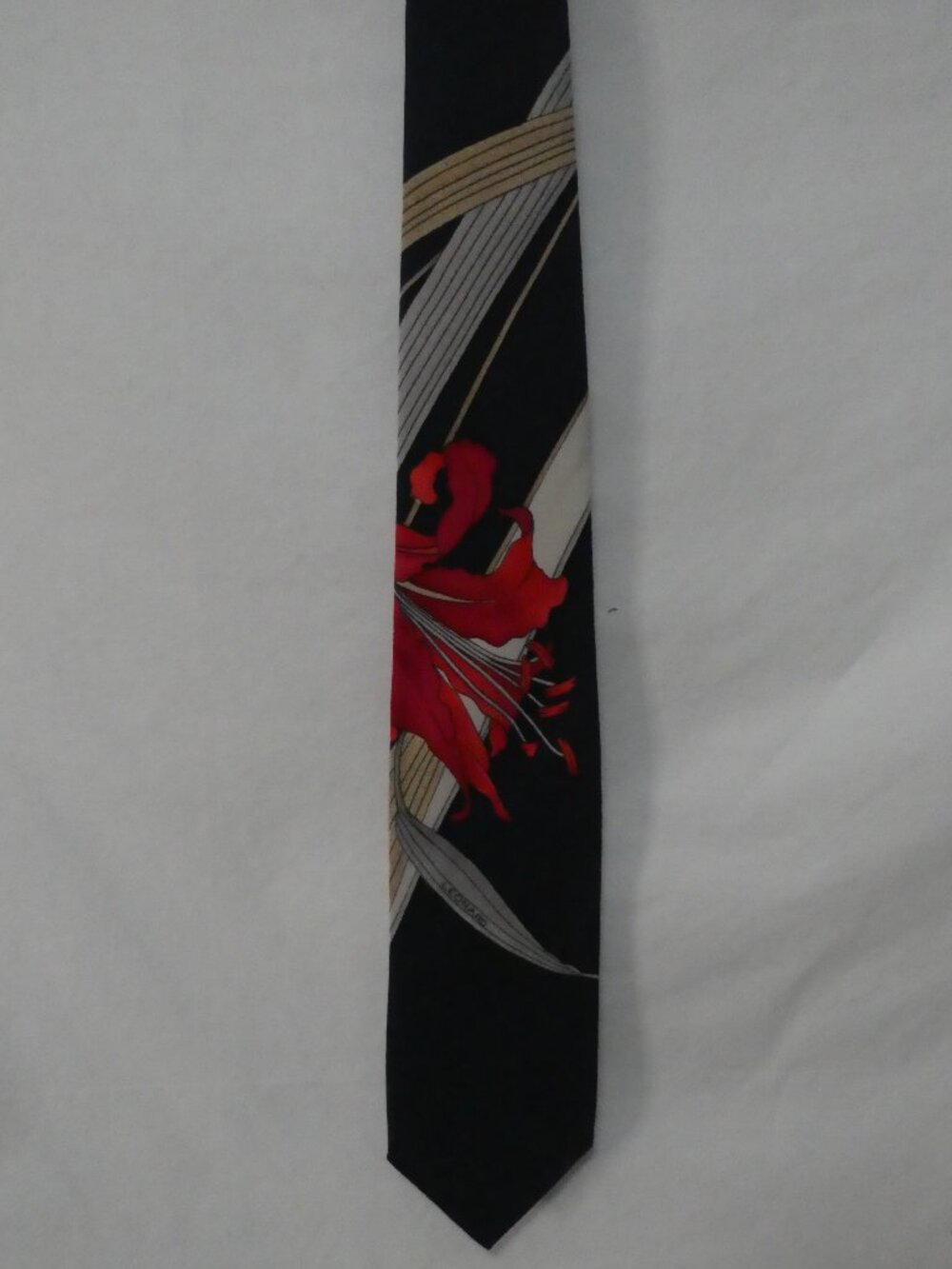 Vintage LEONARD PARIS Made In Italy Silk Tie Navy Red Floral Lily Stripes